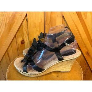 BOC Born Concepts Wedge sandals black leather 3D flowers sz 10